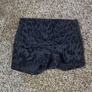 Lululemon Athletica Black Patterned Athletic Shorts